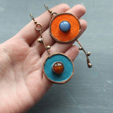 Asymmetrical vintage earrings in antique bronze with graphite