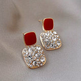 Square-shaped drop earrings