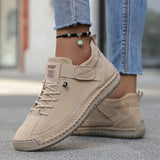NAISTE TOETAVAD SNEAKERID