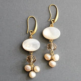 Elegant earrings with white stone and pearl