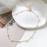 Small beaded necklace in gold