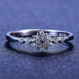 Snowflake ring in silver