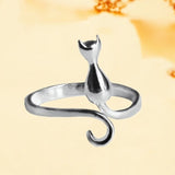 Adjustable silver ring with a cat