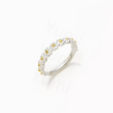 Silver ring with small daisy