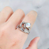 Anillo Teresa koos Kuu Kiviga