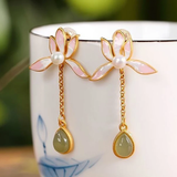 Vintage Lily Earrings