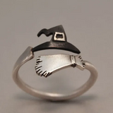 Adjustable silver ring in the shape of a witch's grimoire