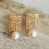 Gold-threaded earrings with vintage pearls