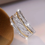 Knitted shiny ring with zircon
