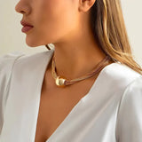 Elegantne kuldne kaelakee