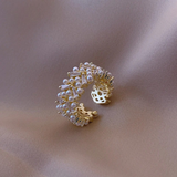 Adjustable vintage ring with pearls and golden crystals